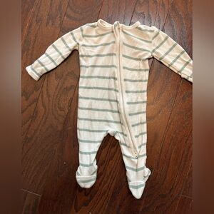Angel Dear Desert Sage Stripe Rib Two Way Zipper Footie Newborn